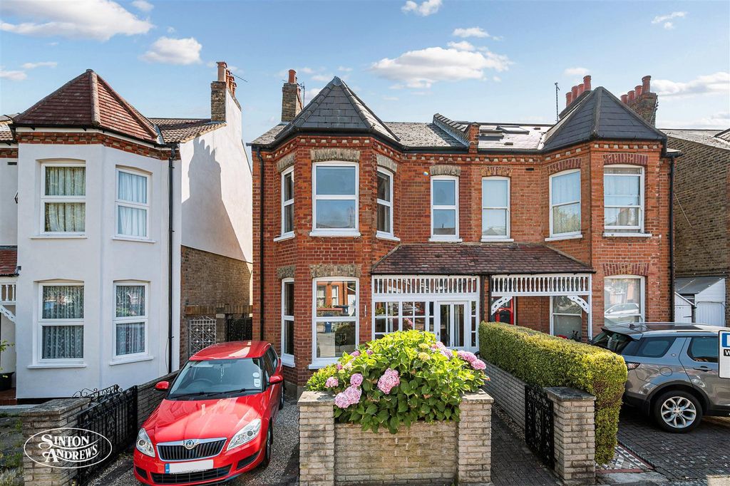 Property photo 1 of 12 99 Coldershaw Road-1.Jpg