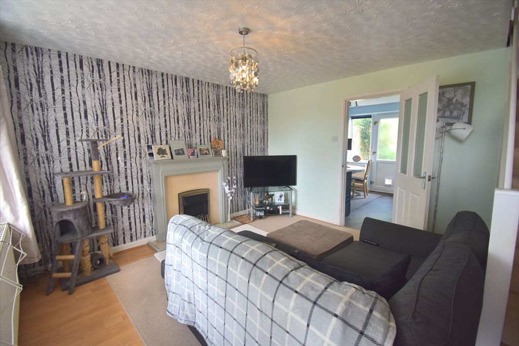 Property photo 2 of 12 Sitting Room