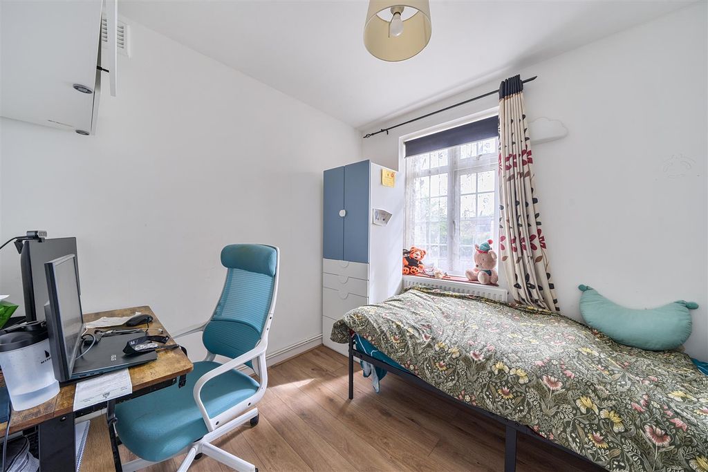 Additional image 6 of 2 bed maisonette for saleTolcarne Drive, Pinner HA5