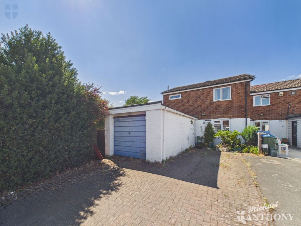 Property photo 1 of 10 Cam03218G0-Pr1125-Still013