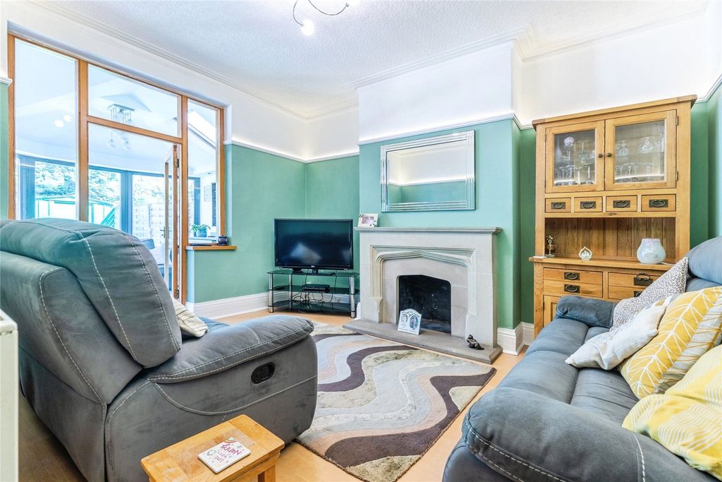 Property photo 3 of 21 Picture No. 22