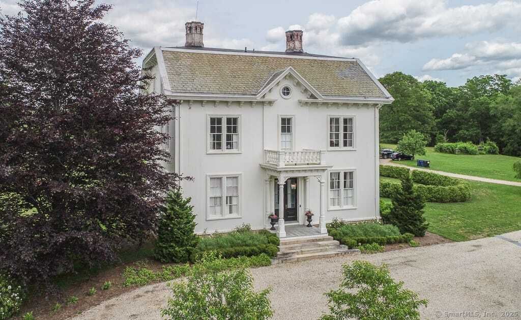 Property photo 1 of 24