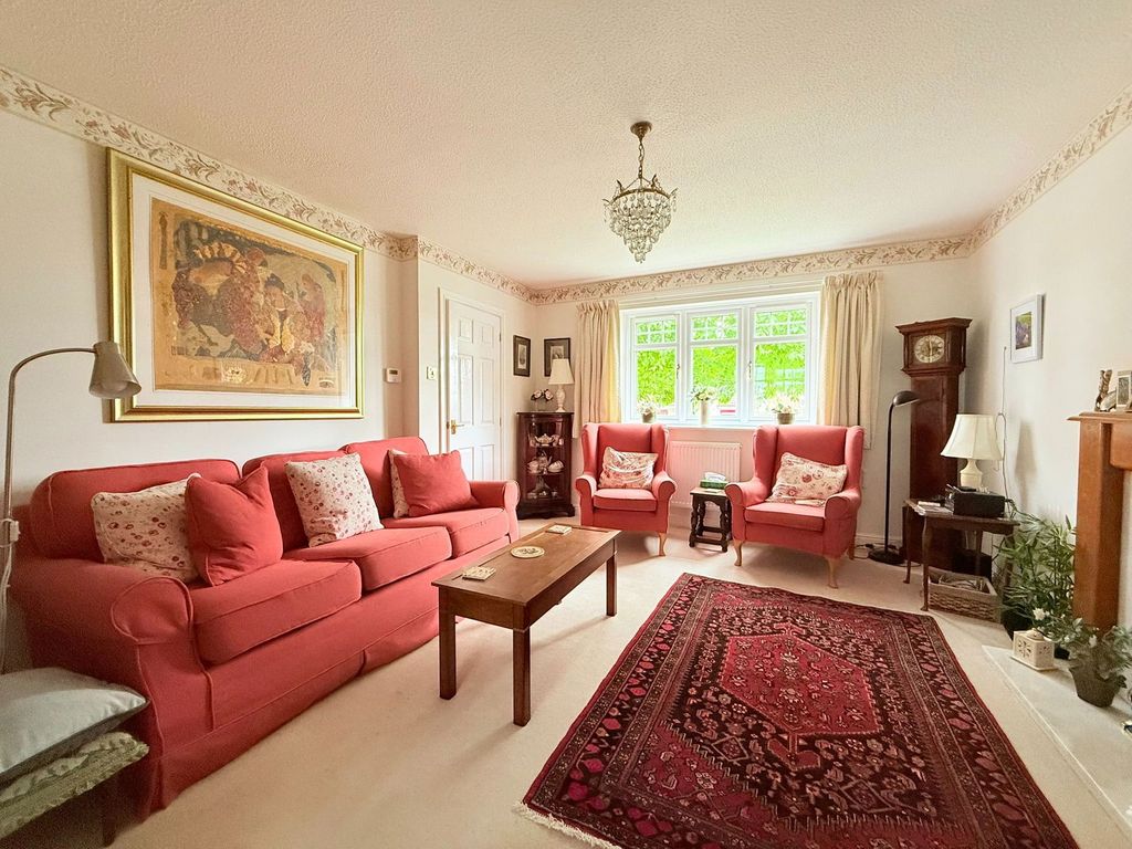Property photo 2 of 21