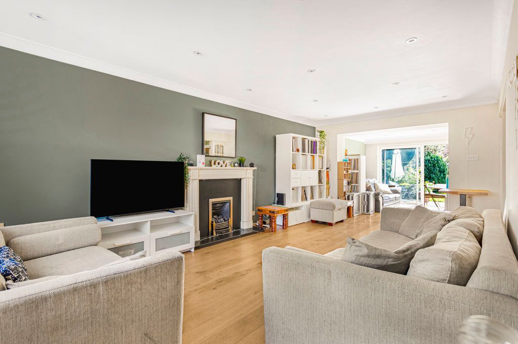 Property photo 2 of 15 Reception