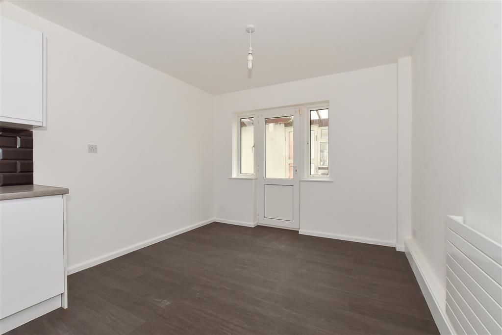 Property photo 3 of 12 Dining Area