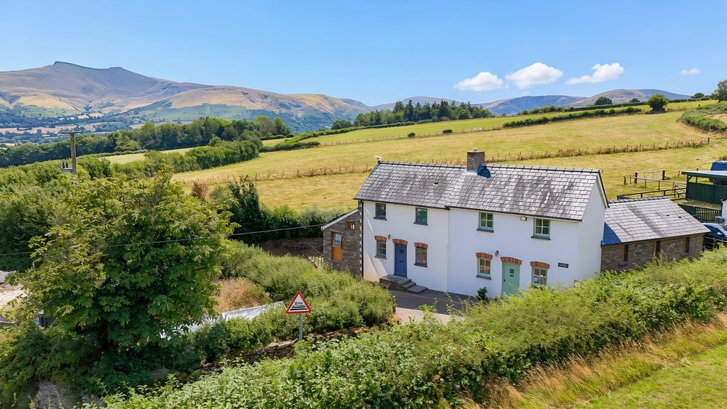 Property photo 3 of 38 Not Specified