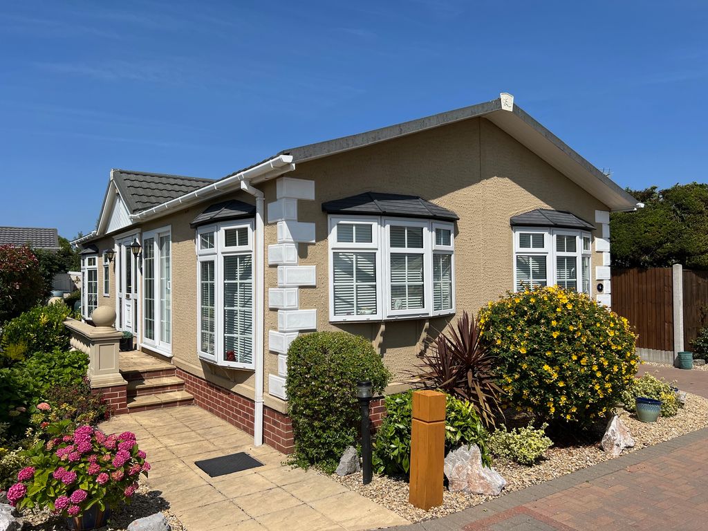 Property photo 1 of 17 Img_7417