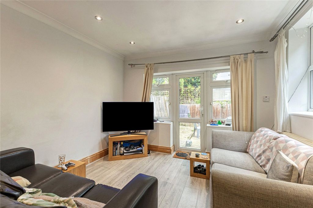 Property photo 2 of 5 Picture No. 03