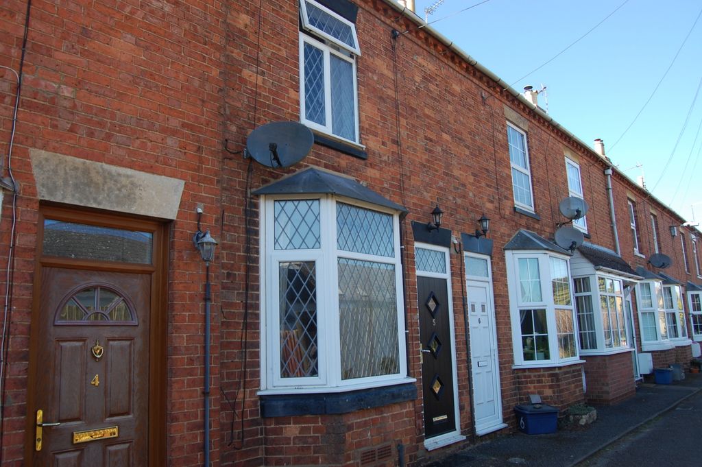Property photo 1 of 6 Front