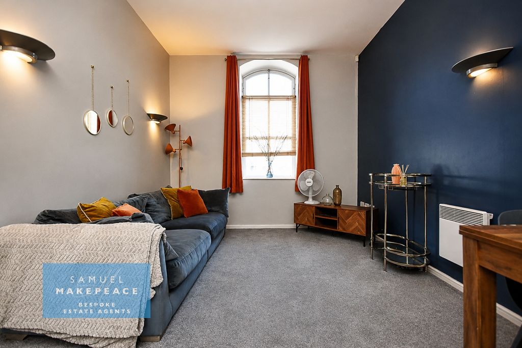 Property photo 3 of 12 Gallery