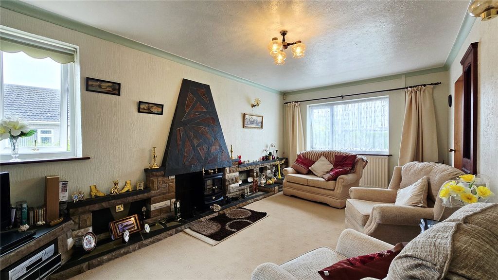 Property photo 2 of 22 Picture No. 48