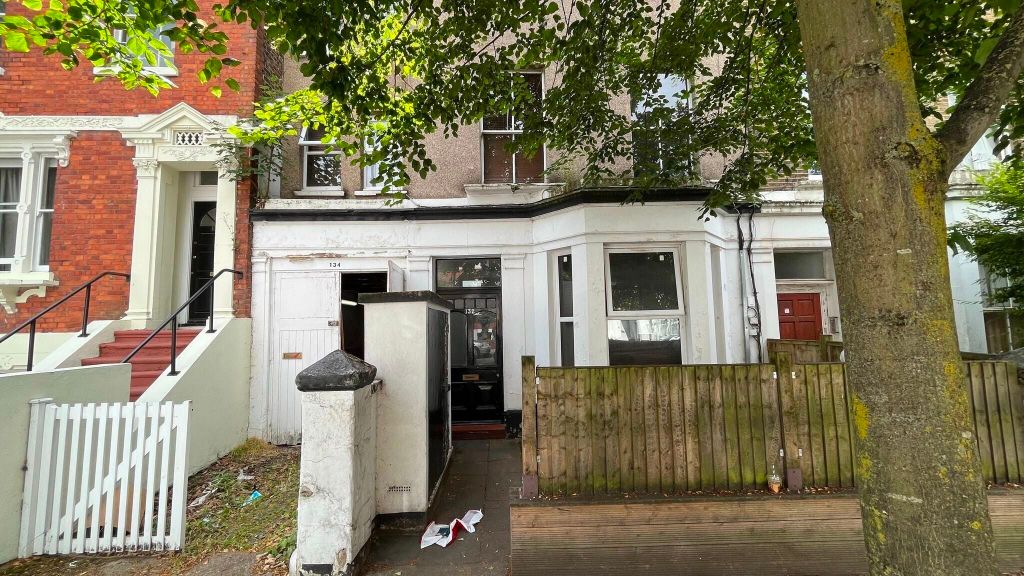 Property photo 2 of 3