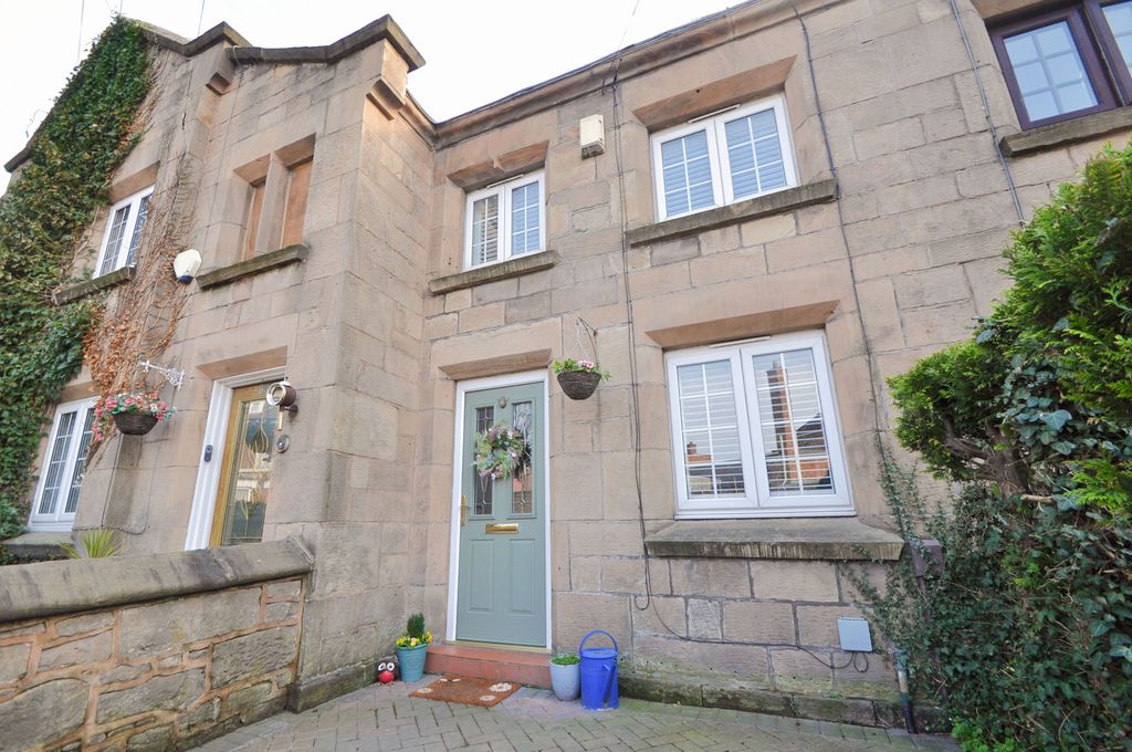 Property photo 2 of 34
