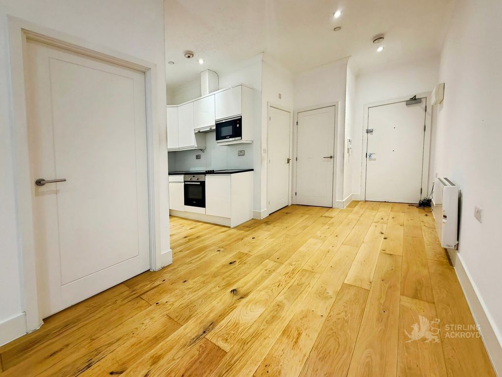 Property photo 1 of 8 Reception Room
