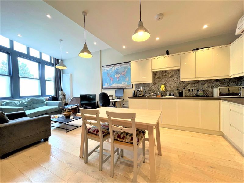 Property photo 1 of 10 Photo 12