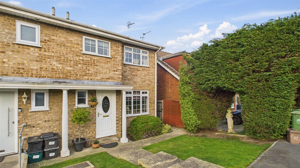 Property photo 1 of 15 Cam05136G0-Pr0023-Still015.Jpg