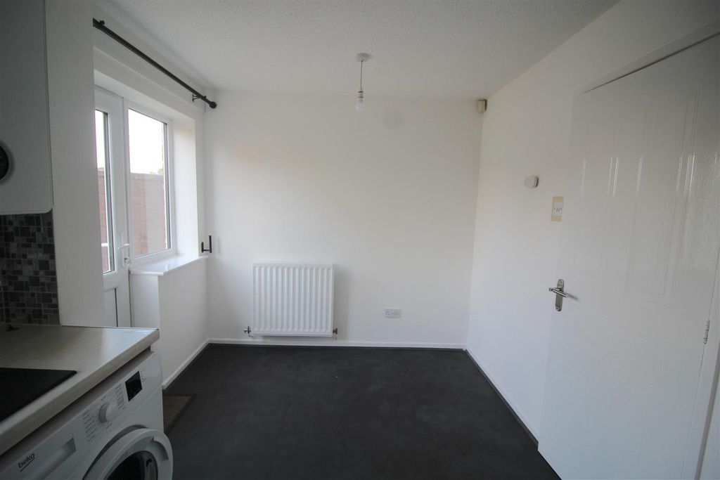 Property photo 3 of 10 Img_2187.Jpg