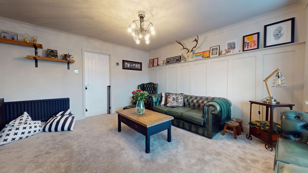 Property photo 3 of 26 4725125