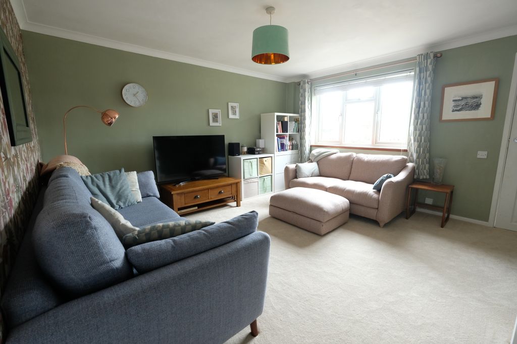 Property photo 3 of 21