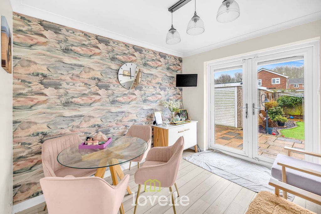 Property photo 3 of 23