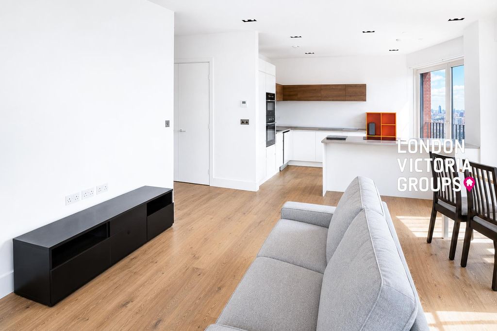 Property photo 2 of 13 1-12272.Jpg