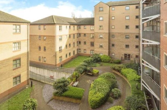 Property photo 2 of 12