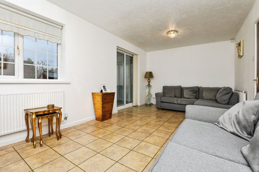 Property photo 3 of 15