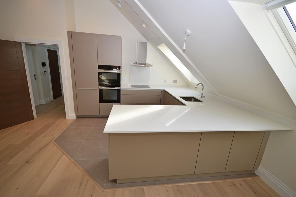Additional image 5 of 2 bed flat to rentMillway, Mil Hill NW7