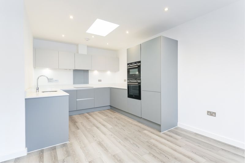 Property photo 3 of 13 Photo 4