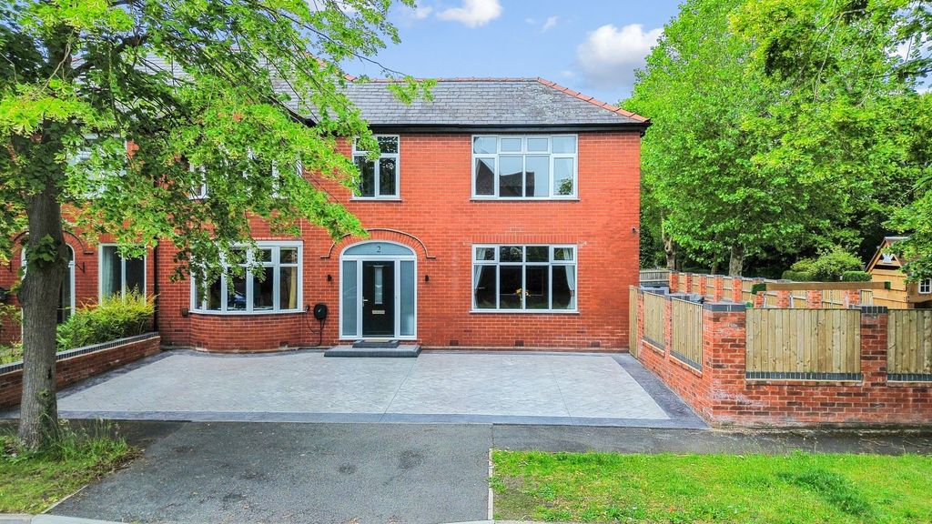 Property photo 1 of 23