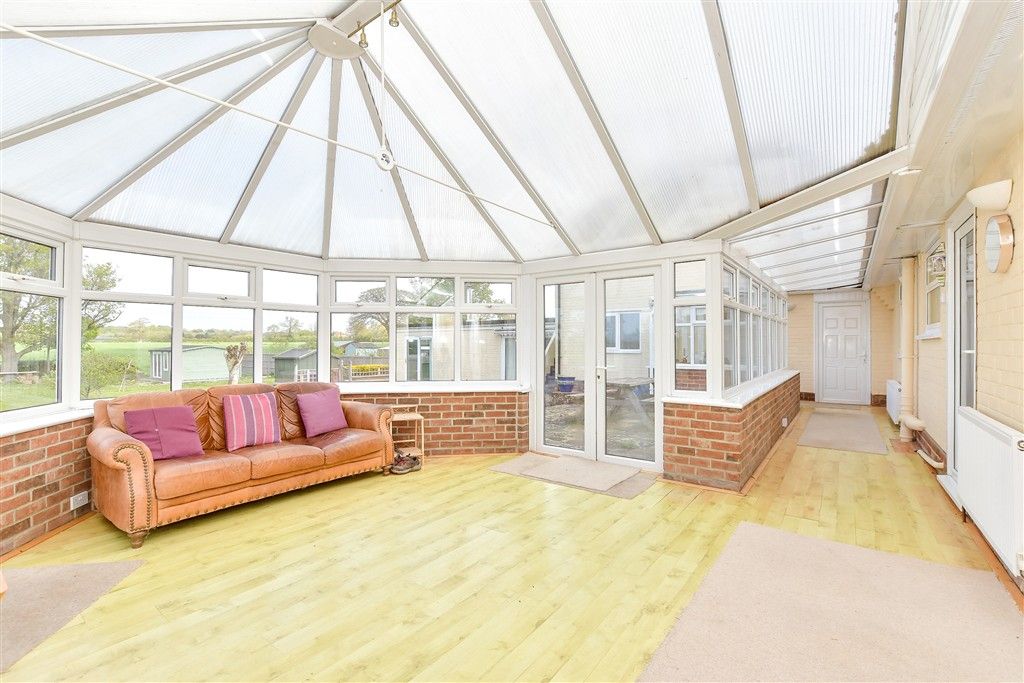 Property photo 3 of 20 Conservatory
