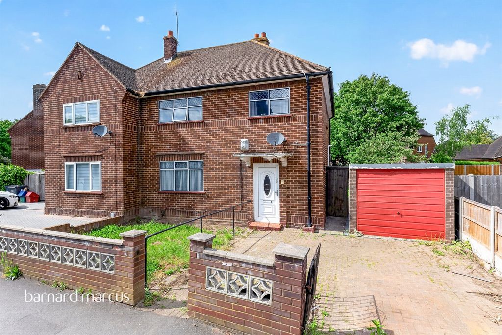 Property photo 1 of 11