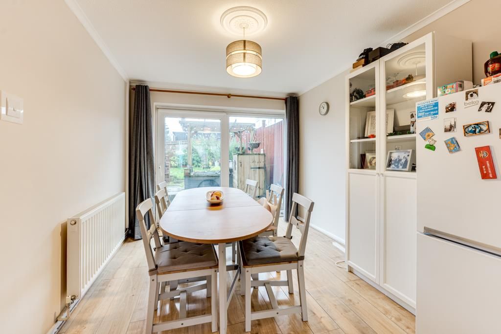 Property photo 2 of 23 13 Miller Close, Kettering-9.Jpg