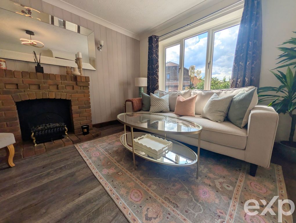 Property photo 2 of 19