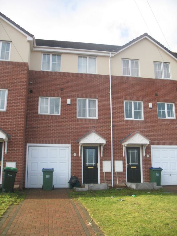 Property photo 1 of 10 Front