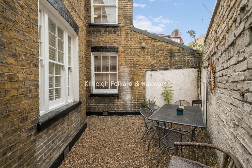 Property photo 3 of 26 Picture No. 32