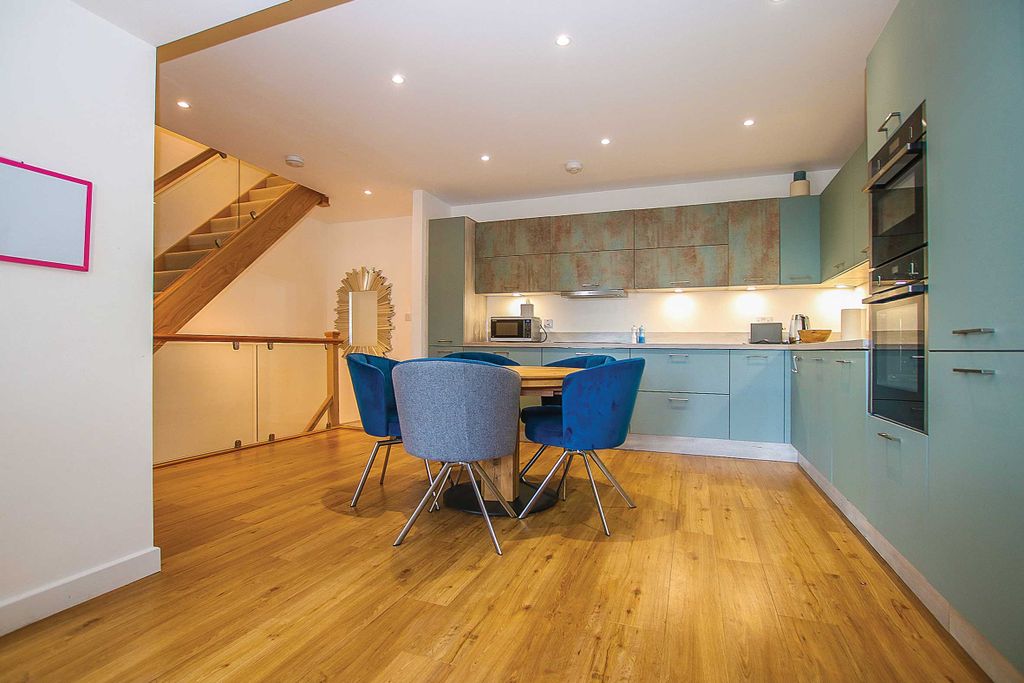 Additional image 5 of 3 bed property for saleRue Des Freres, St Peter Port, Guernsey GY1