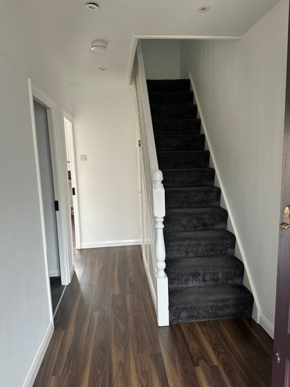 Property photo 3 of 21 Hallway