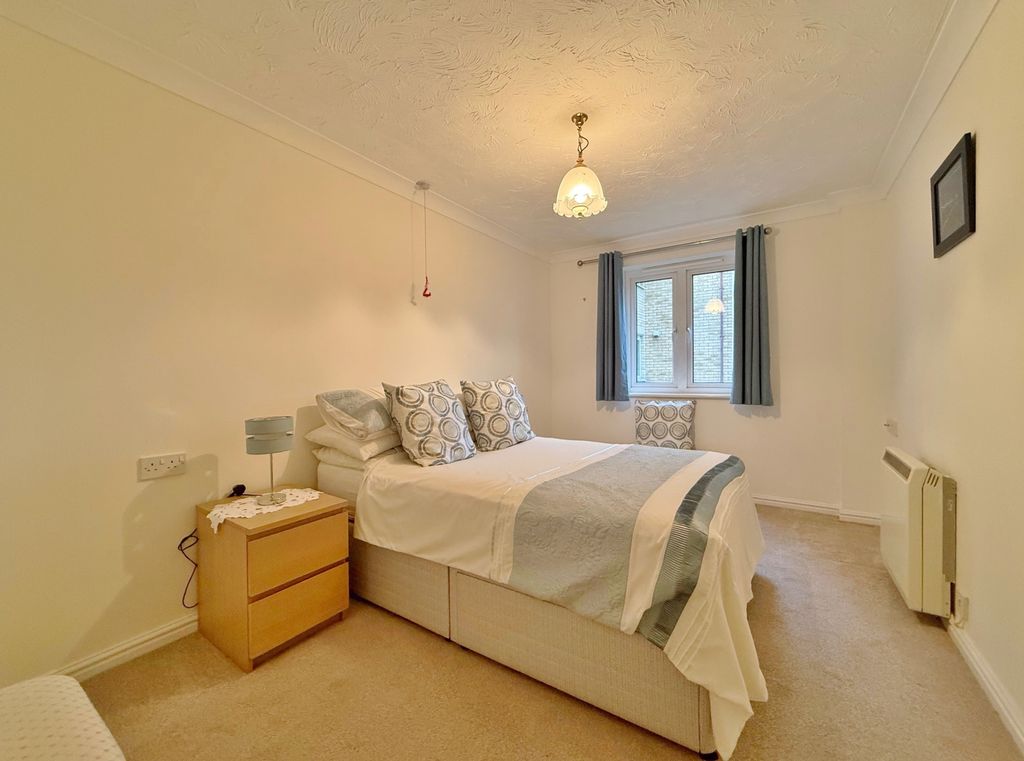 Property photo 3 of 13