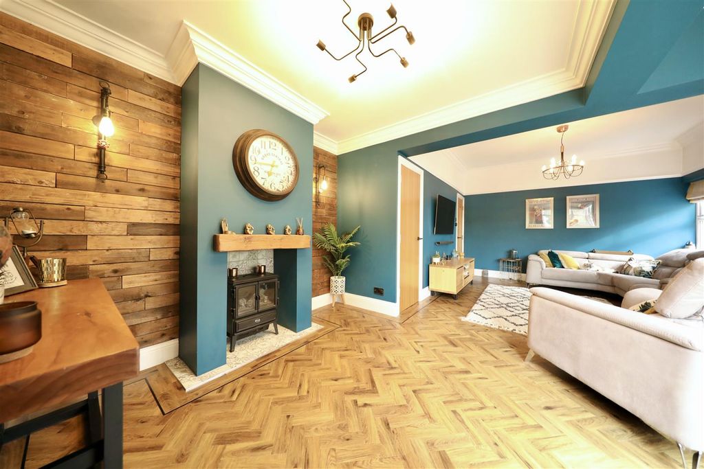 Property photo 3 of 37 0A4A8953 2.Jpg