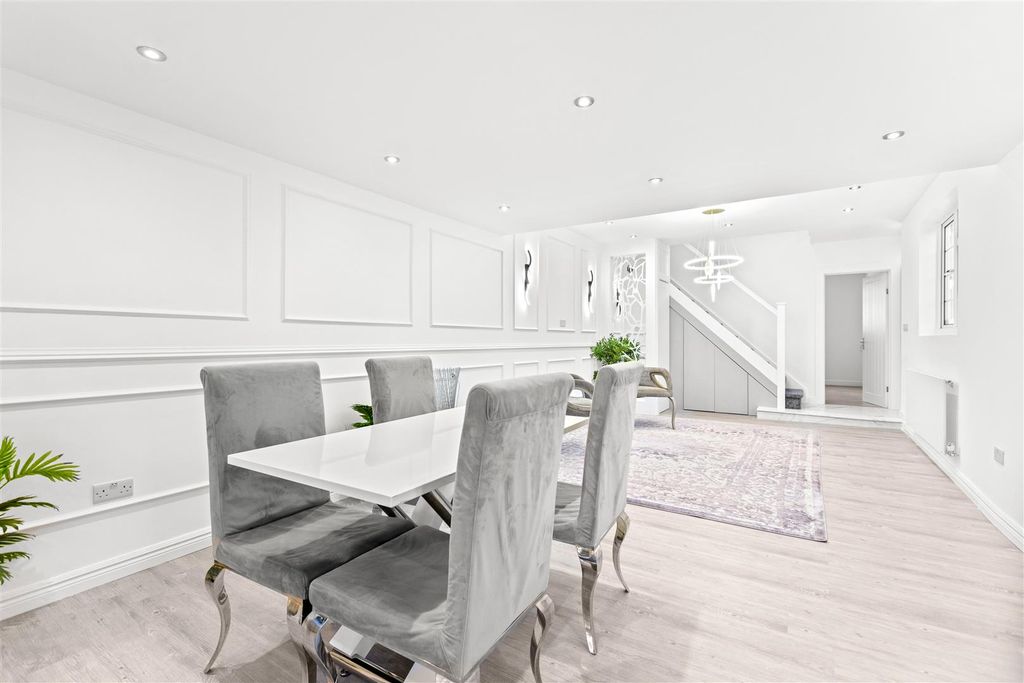 Property photo 3 of 14 Img_8076.Jpg