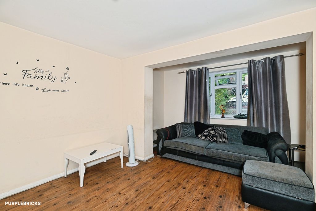 Property photo 3 of 21
