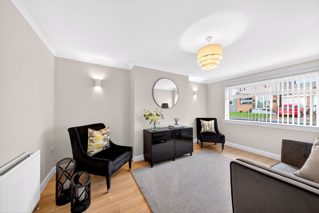 Property photo 2 of 34