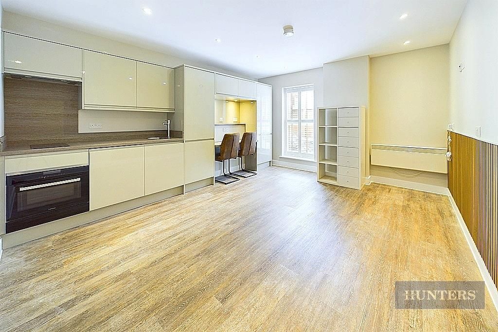 Property photo 2 of 12 Cam01635G0-Pr0281-Still001.Jpg