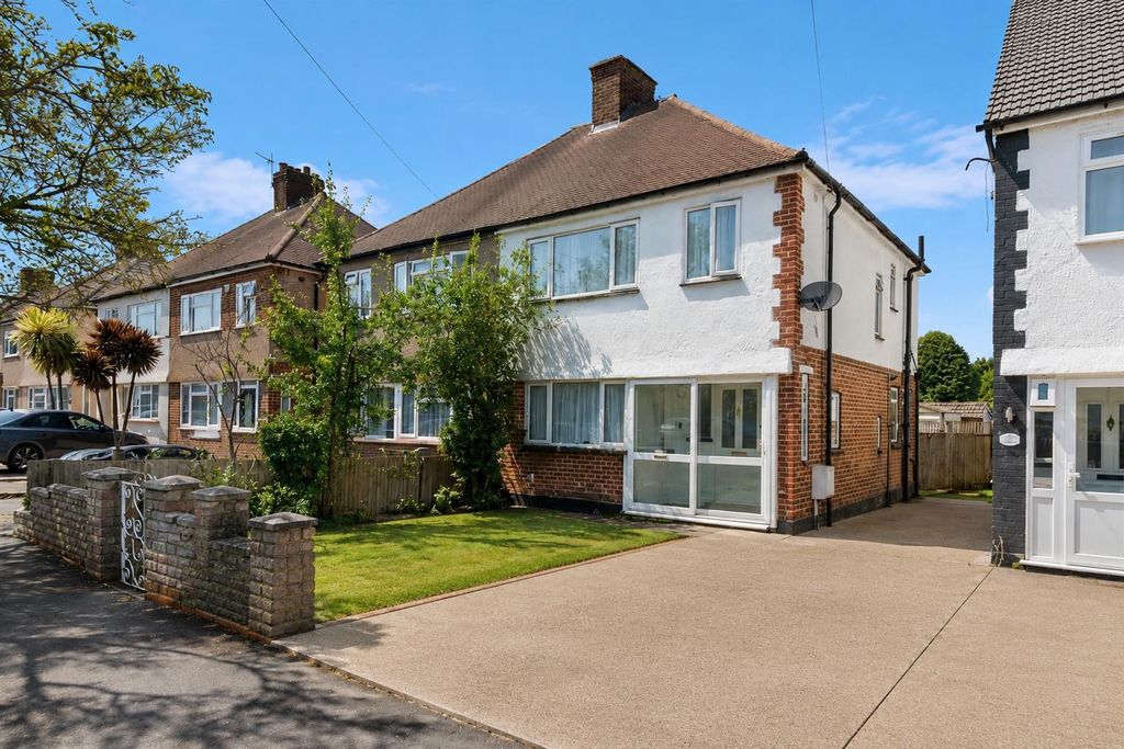 Property photo 1 of 11