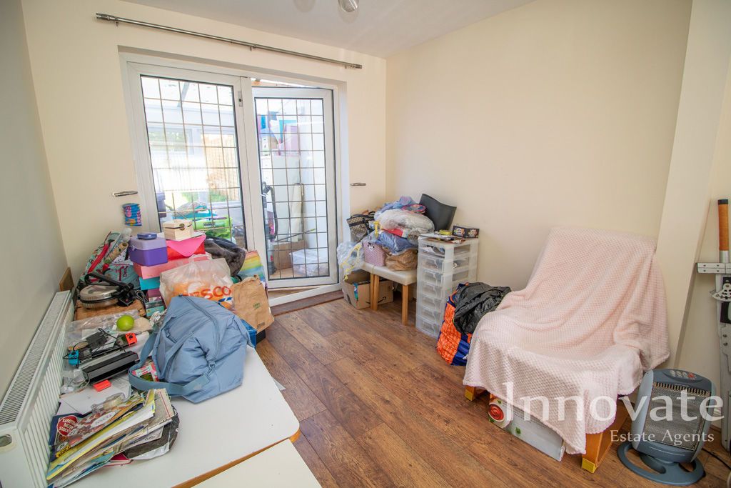 Property photo 3 of 11 Photo 2