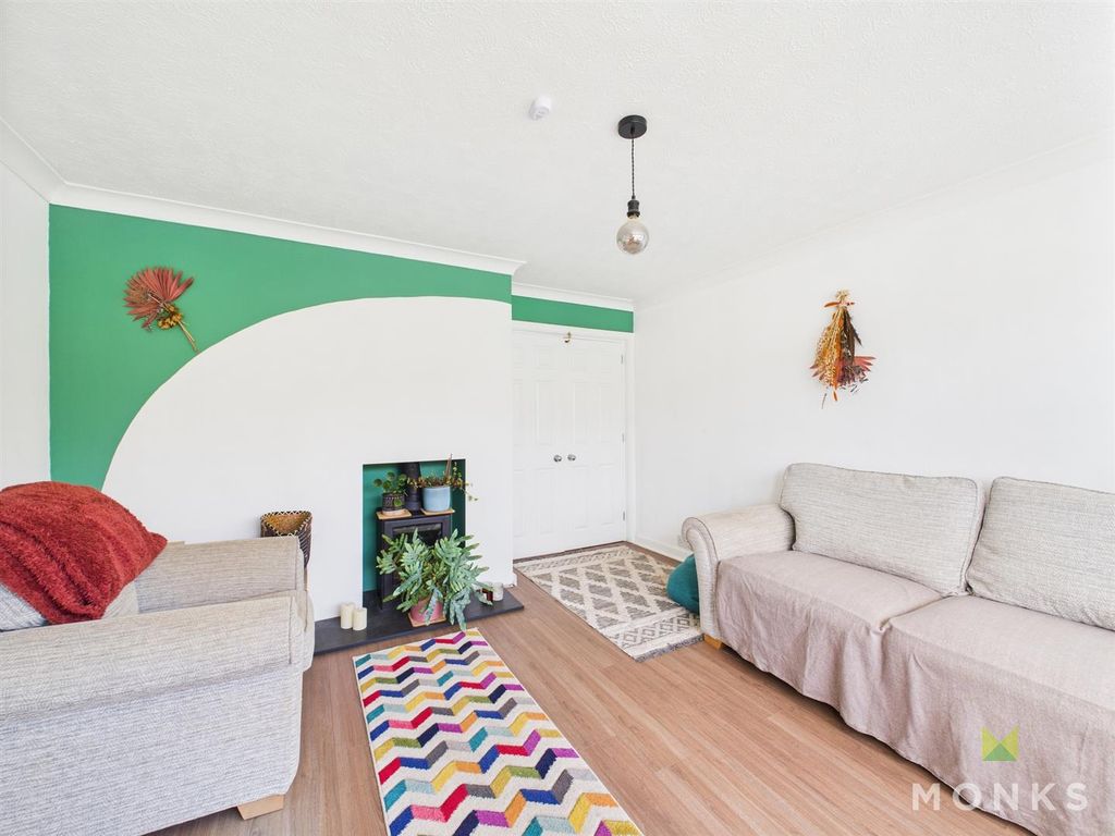 Property photo 3 of 19 Cam01520G0-Pr0227-Still008.Jpg