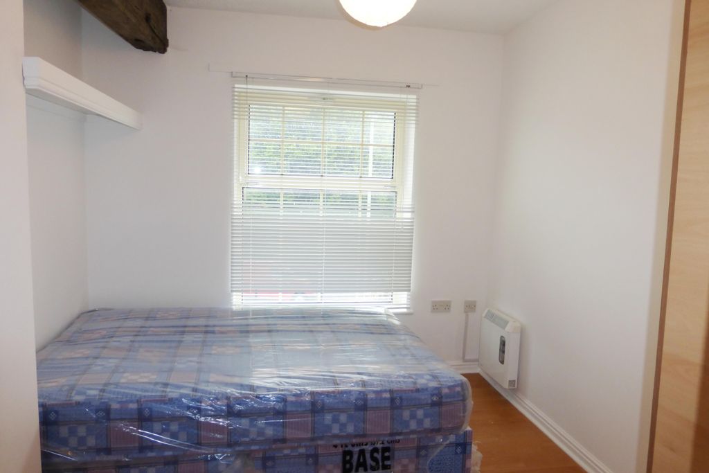 Property photo 3 of 5 Bedroom 1
