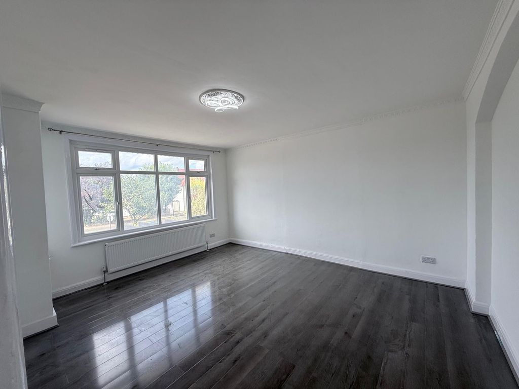 Property photo 1 of 26