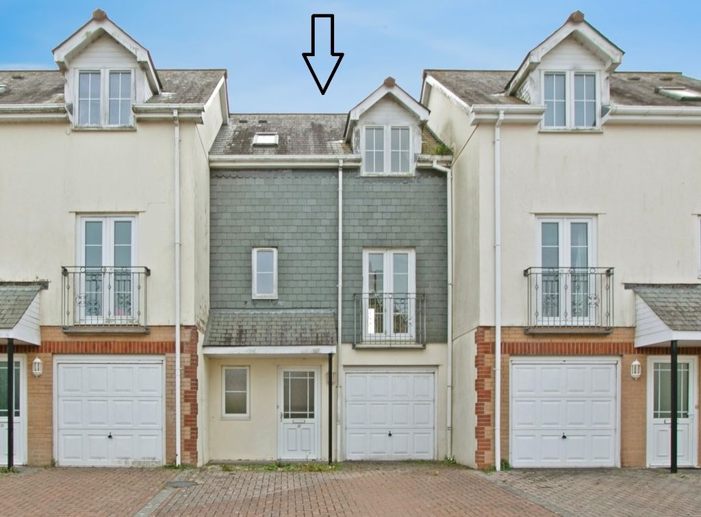 Property photo 1 of 12 Front